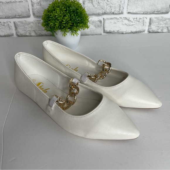 Vegan Leather Chain Detailing Pointed Toe Flats - Picture 6 of 11